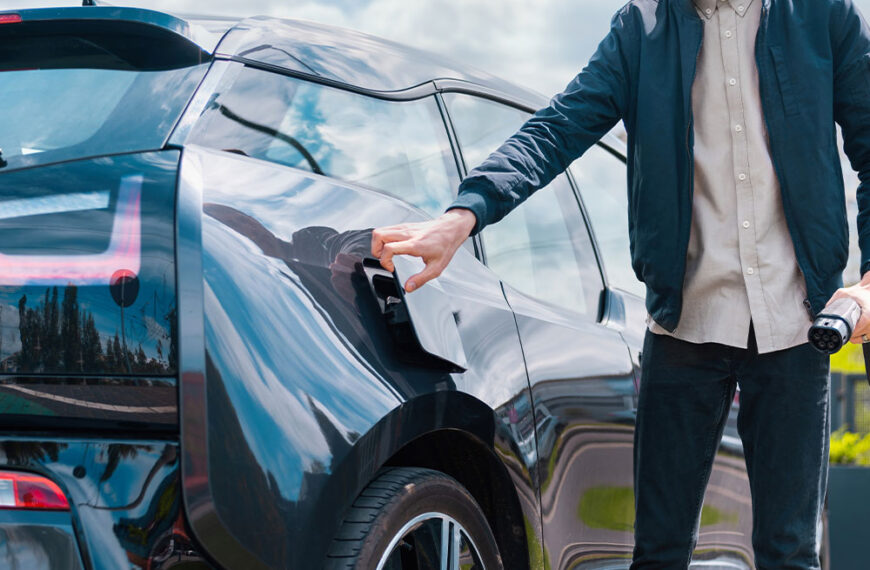 How Do Hybrid Vehicles Work?