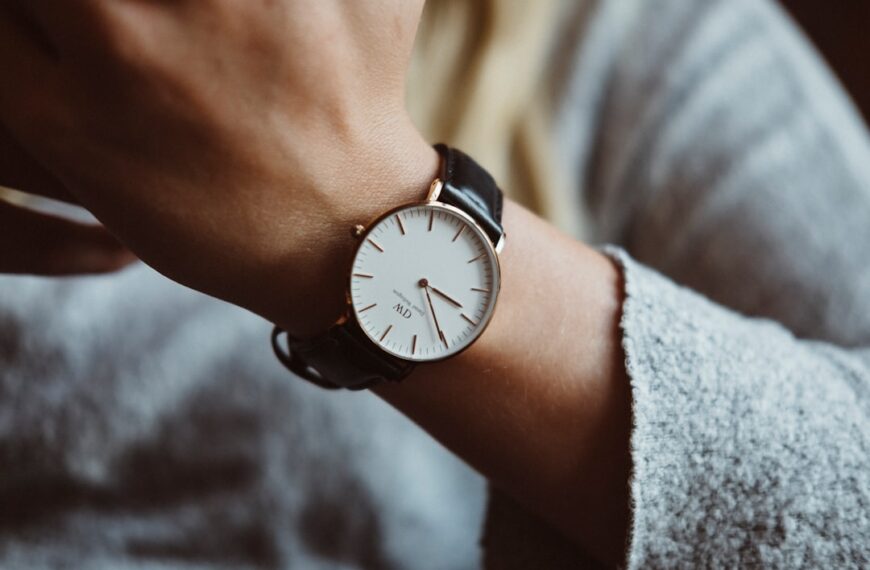 Style Beyond Trends: Creating a Timeless Personal Brand